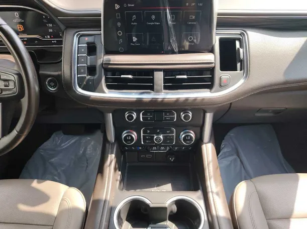 Car image 19