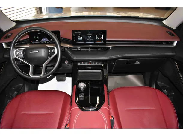 Car image 12
