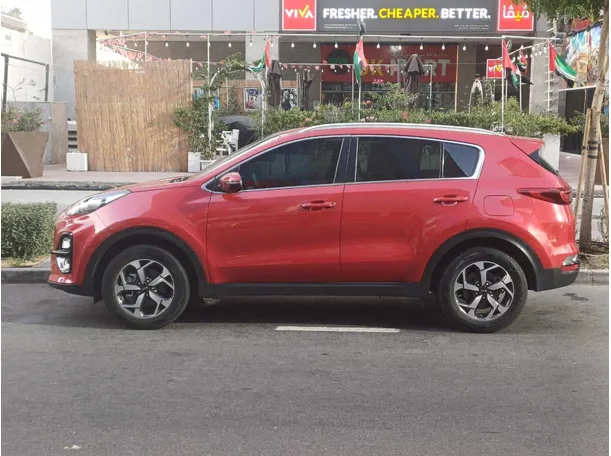 Car image 8