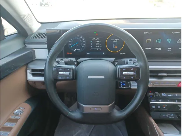 Car image 15