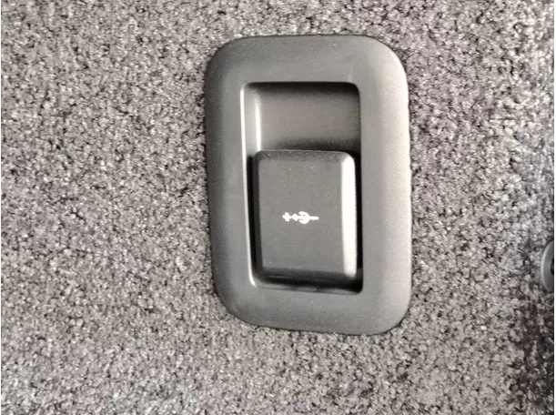 Car image 39