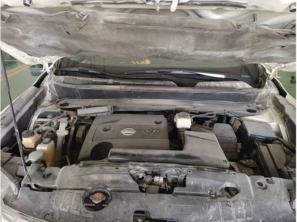Car image 25