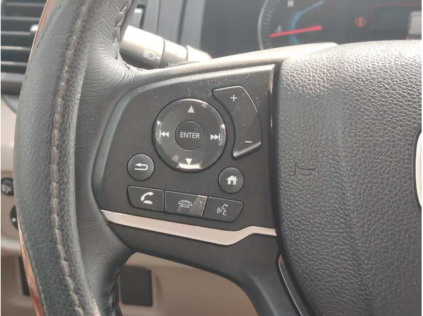 Car image 23