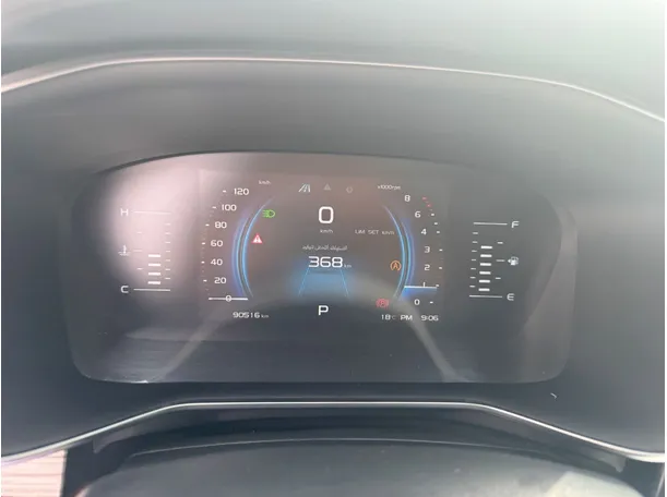 Car image 13