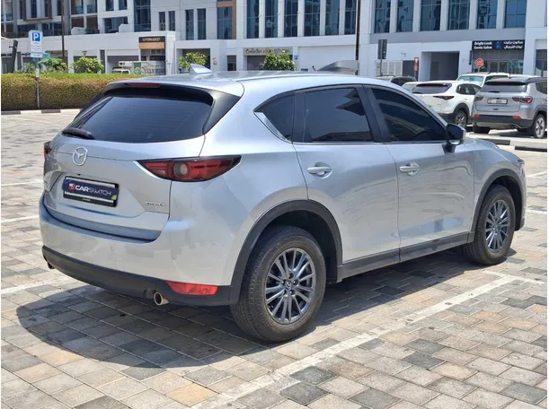 Car image 5