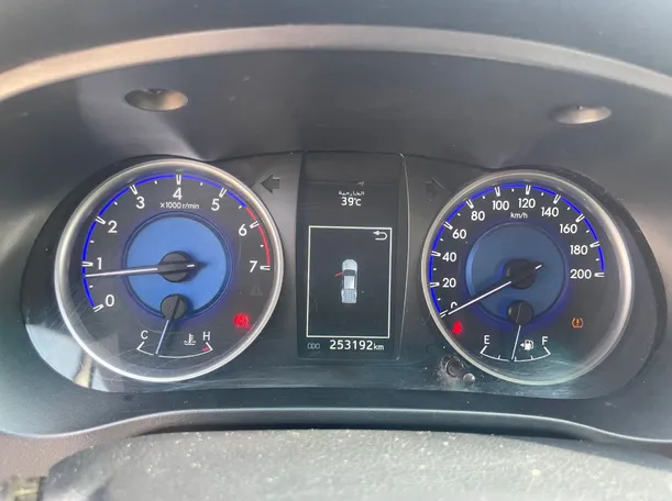 Car image 20