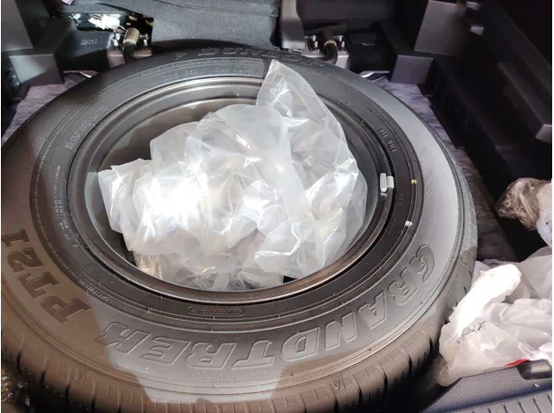 Car image 29
