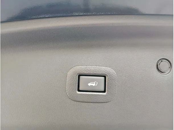 Car image 44