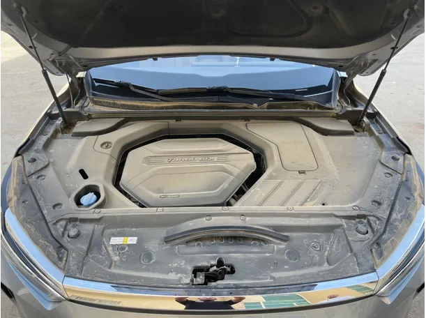 Car image 26