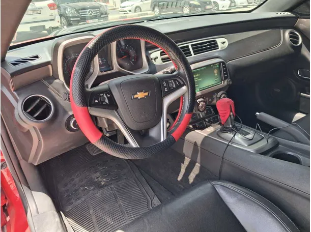 Car image 11