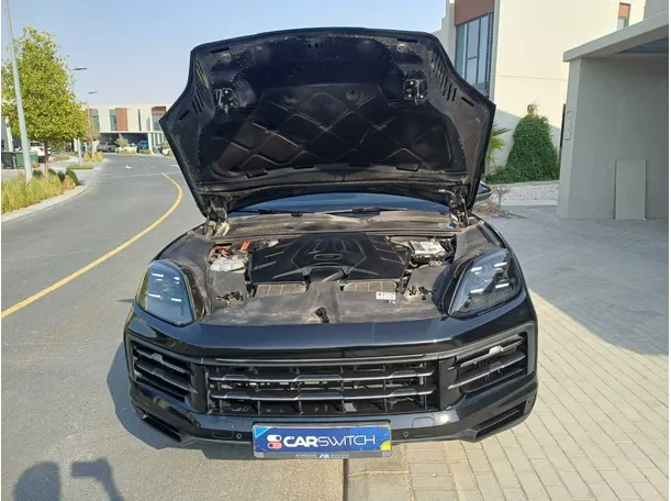 Car image 26