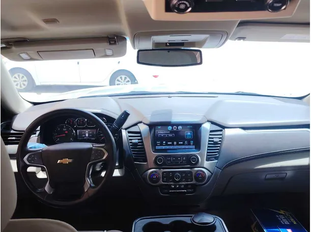 Car image 17