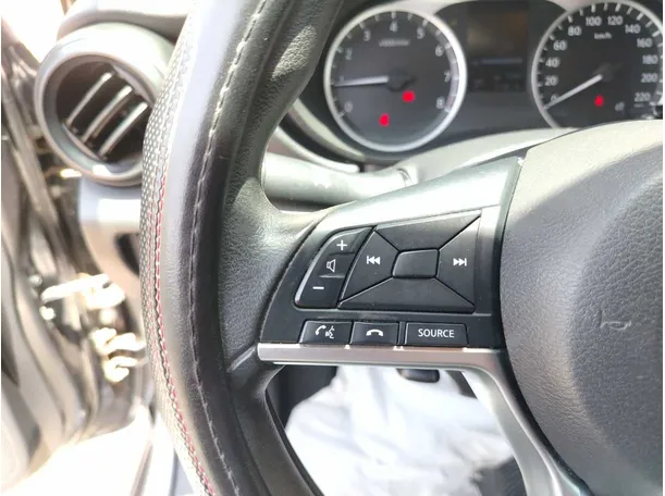 Car image 27