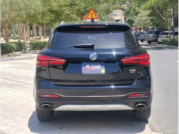Car image 6