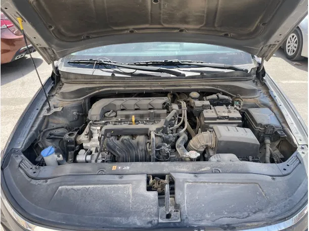 Car image 24
