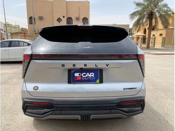 Car image 6