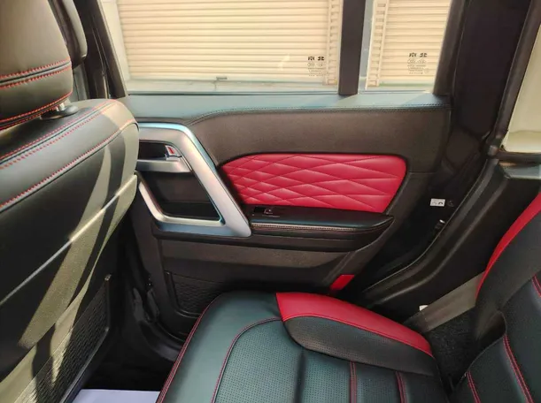 Car image 36