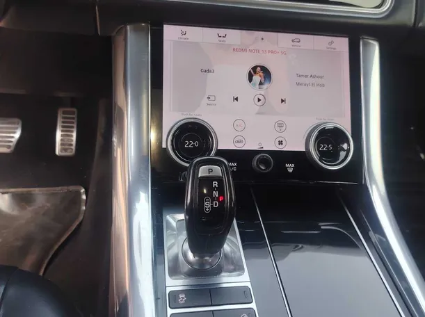 Car image 18