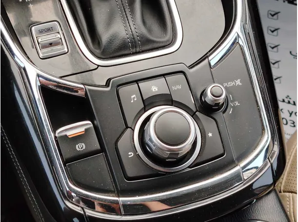 Car image 22