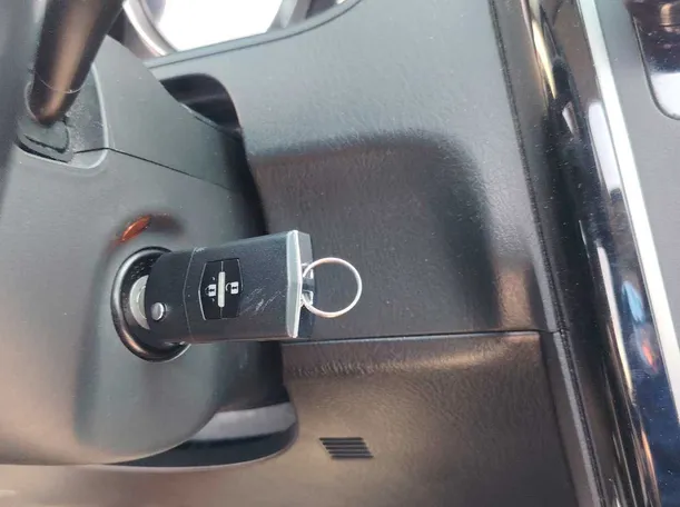 Car image 26