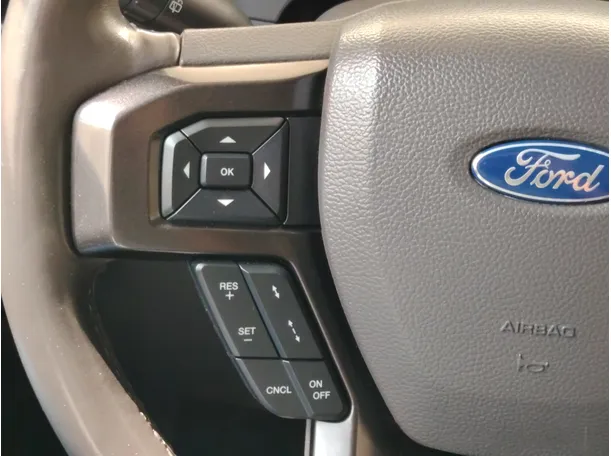 Car image 32