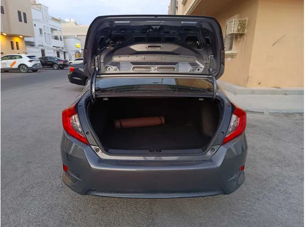Car image 21