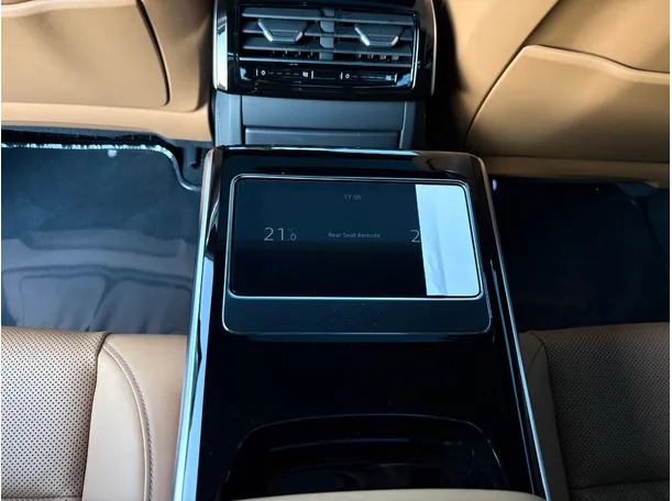 Car image 31