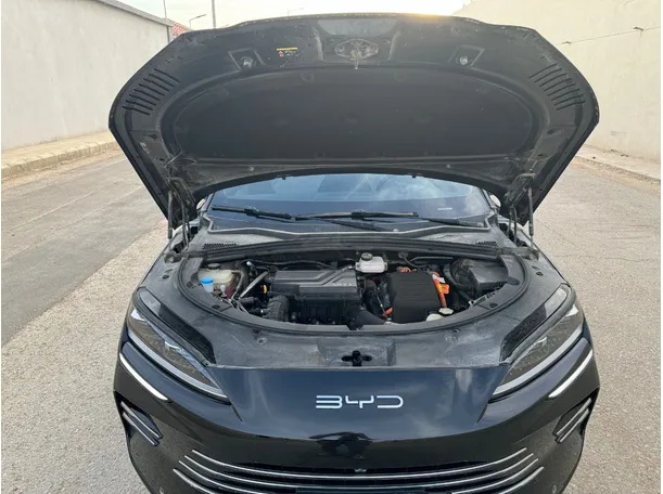 Car image 28
