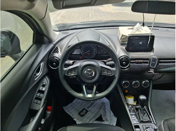Car image 15