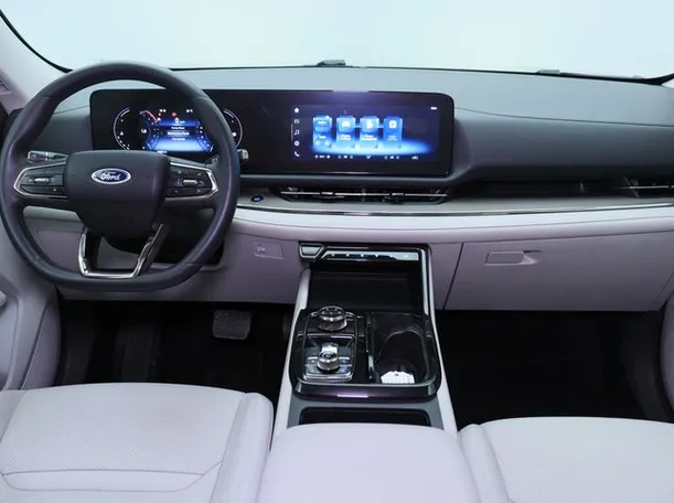 Car image 14