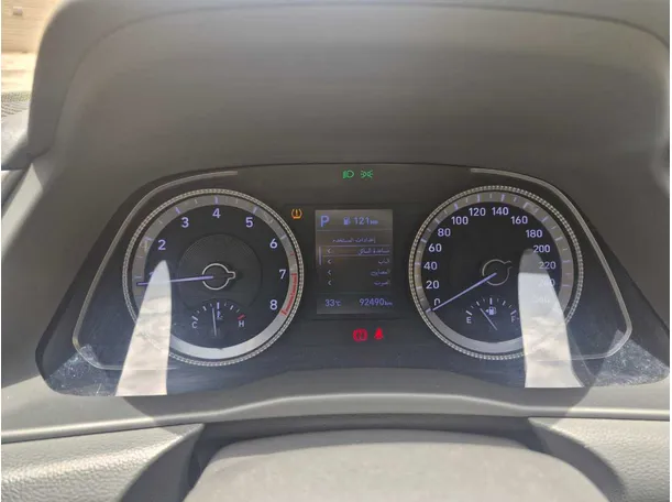 Car image 17