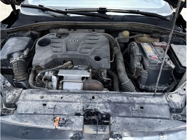 Car image 28