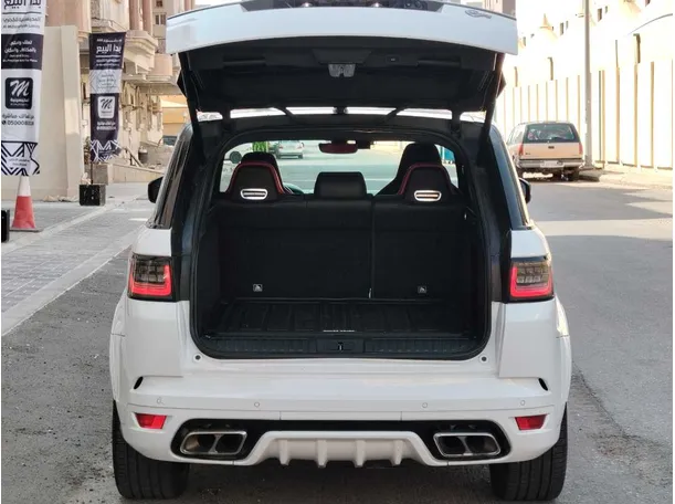 Car image 27