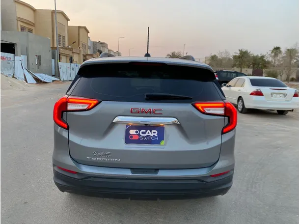 Car image 6