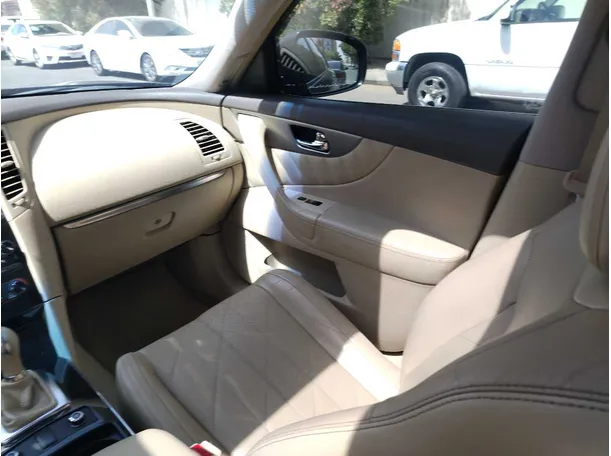 Car image 32