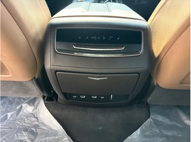 Car image 29