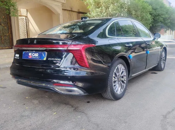 Car image 5