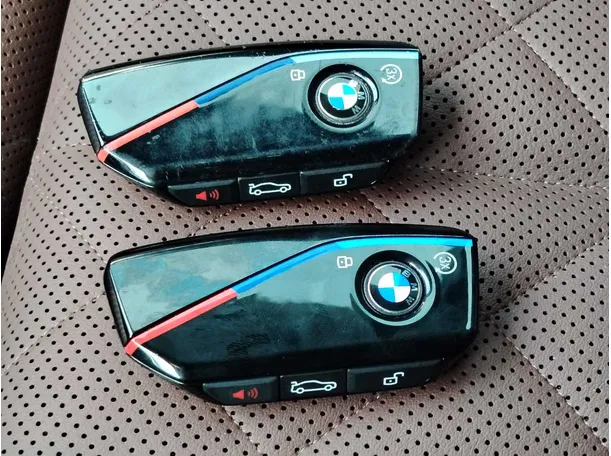 Car image 35