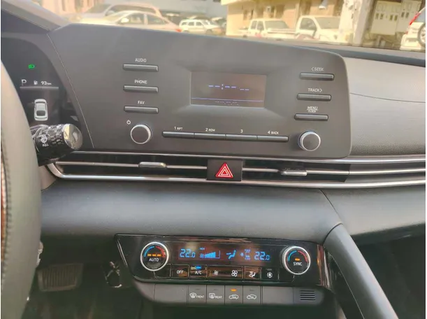 Car image 23