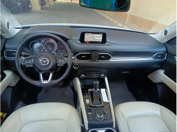 Car image 23
