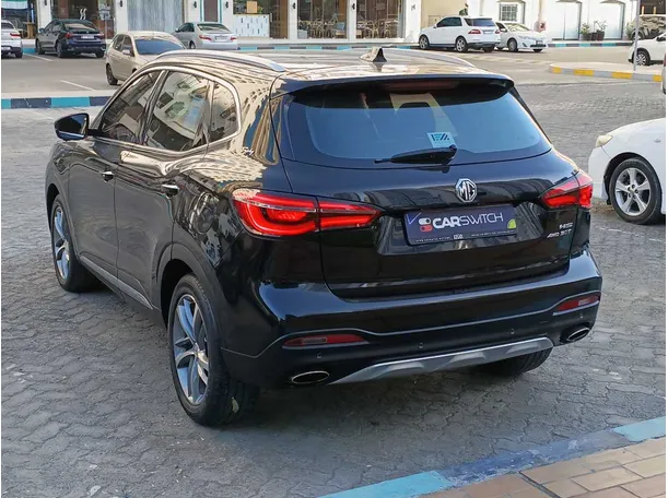 Car image 7