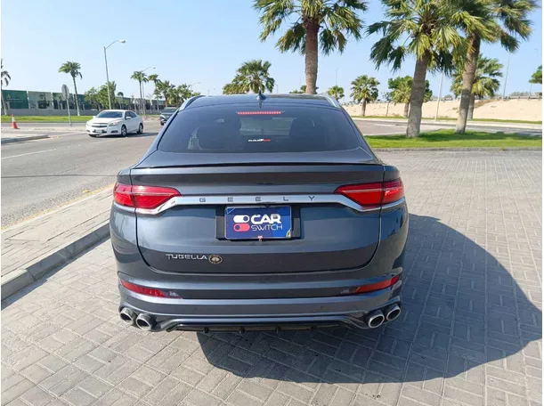 Car image 6
