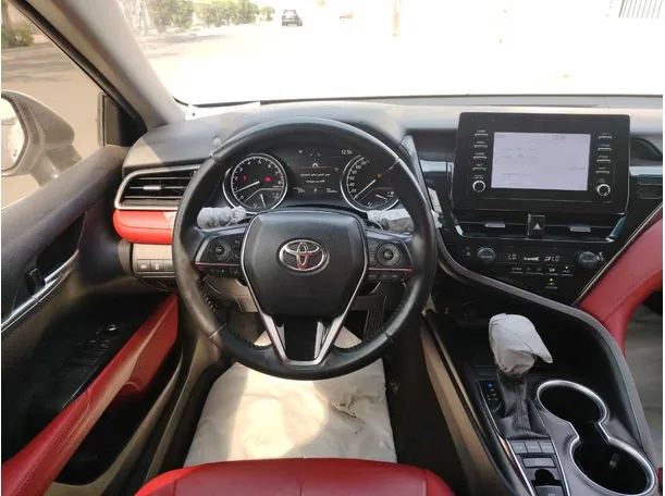 Car image 22
