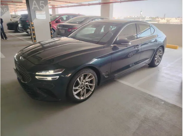 Car image 8