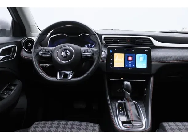 Car image 15