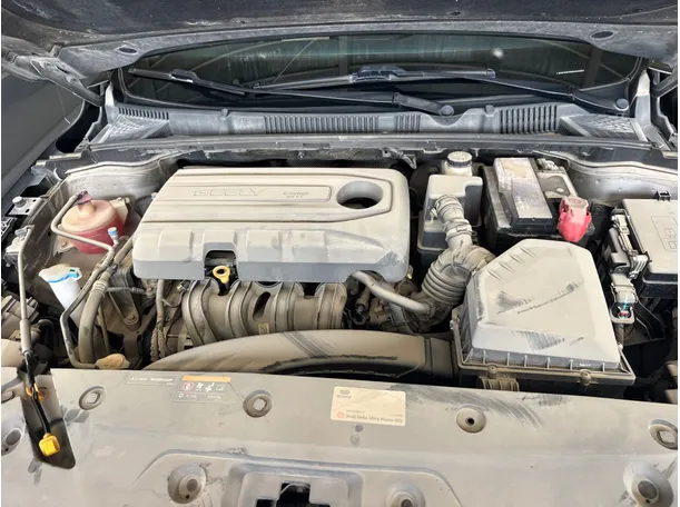 Car image 19