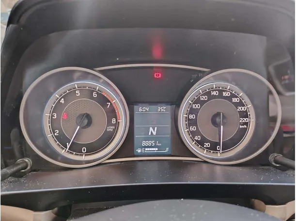 Car image 28