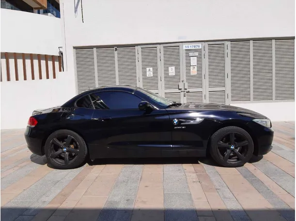 Car image 8