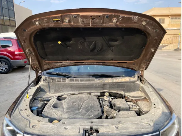 Car image 26
