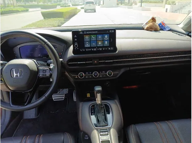 Car image 18